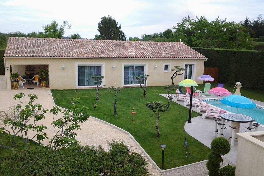 Villa Bei Maximal Sehr Ruhig in Uzès, Nimes und Umgebung