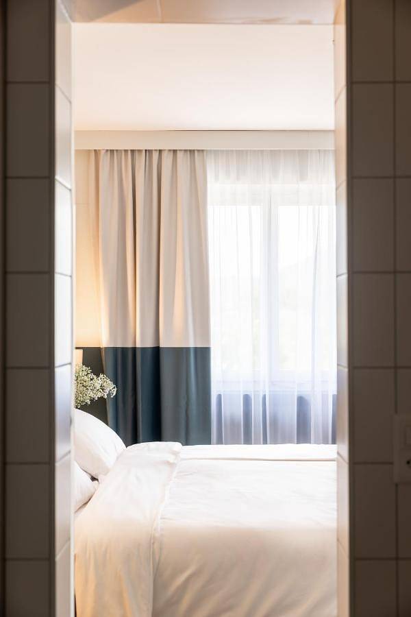 Hôtel pour 2 personnes, avec terrasse, animaux acceptés à Bienne - 4