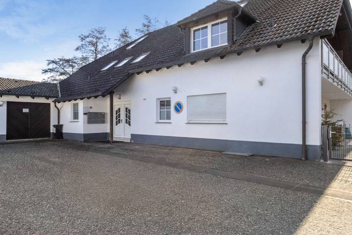 Appartement entier, Appartement "Terrasse" avec terrasse privée et Wi-Fi in Föritztal, Région de Sonneberg