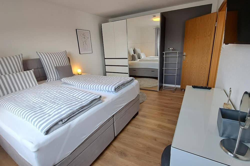Ganze Wohnung, Fewo 2 (85qm) im Erdgeschoss mit Terrasse in Grafenau, Ostbayern