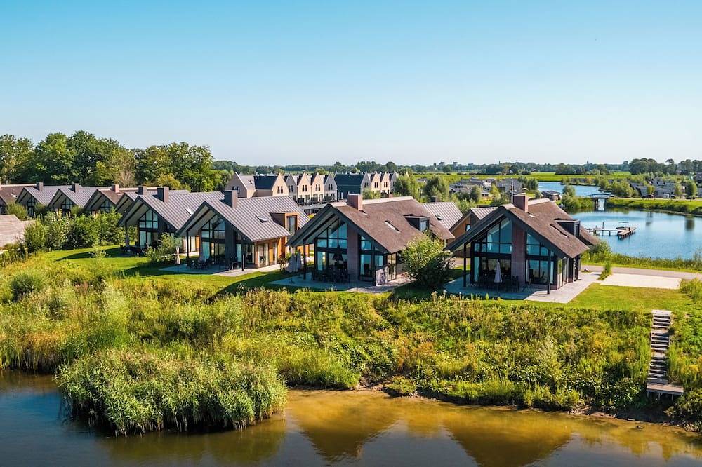 Villa for disabled people with 5 bedrooms and 2 bathrooms in Kampen, Veluwemeer