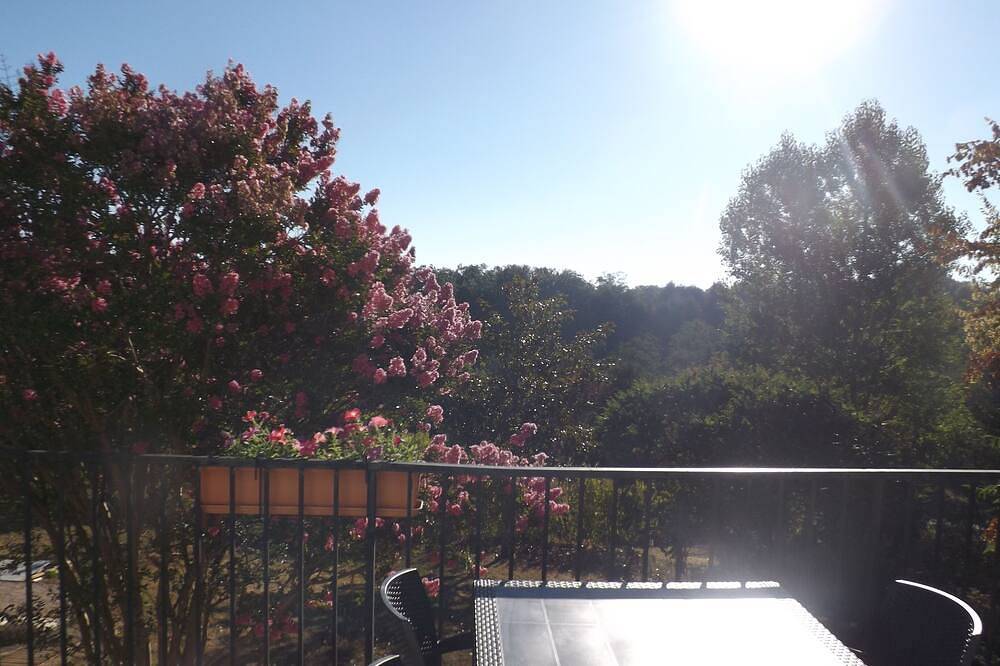 Appartement entier, Gite - Studio  Pour 2 Personnes Sarlat in Vitrac, Périgord Noir