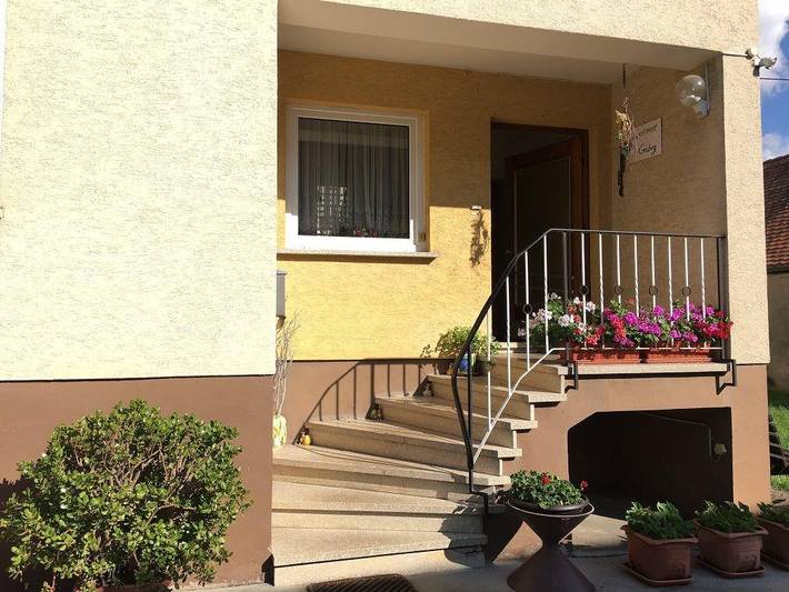 Ferienwohnung für 5 Personen, mit Garten und Terrasse in Pinzberg