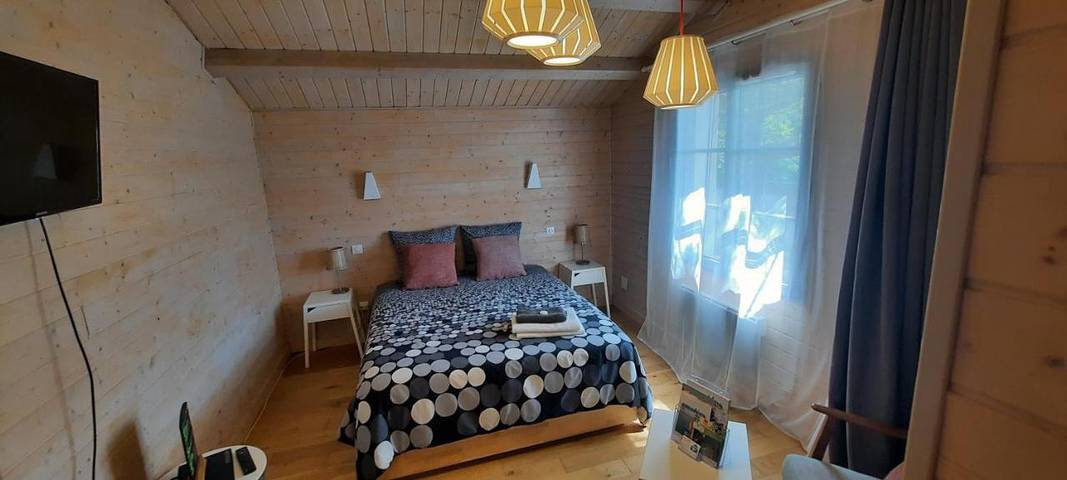 Chambre d’hôte pour 2 personnes, avec vue ainsi que jardin et piscine en Vendée - 2