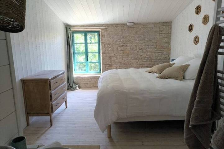 Gîte pour 6 personnes à Saint-Hilaire-la-Palud - 3