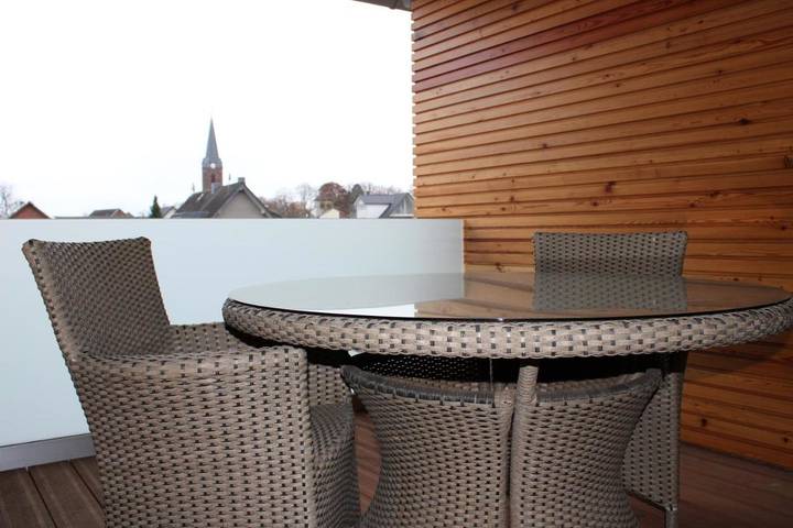 Ferienwohnung für 2 Personen, mit Balkon und Terrasse sowie Ausblick in Euskirchen - 4