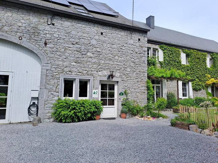 Gîte pour 10 personnes, avec jardin et vue à Dinant