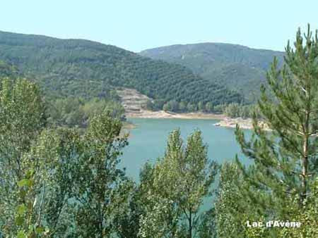 Gîte écolo Avène proche Nature et Lerab Ling Il Faut lire les Restrictions Plus Bas sous la rubrique Votre Hote avec photo in Avène, Région de Lodève