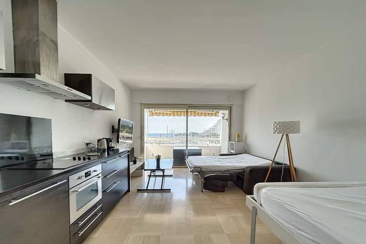 Entire apartment, Exceptional sea view, Marina Baie des Anges in Villeneuve-Loubet Plage, Villeneuve-Loubet