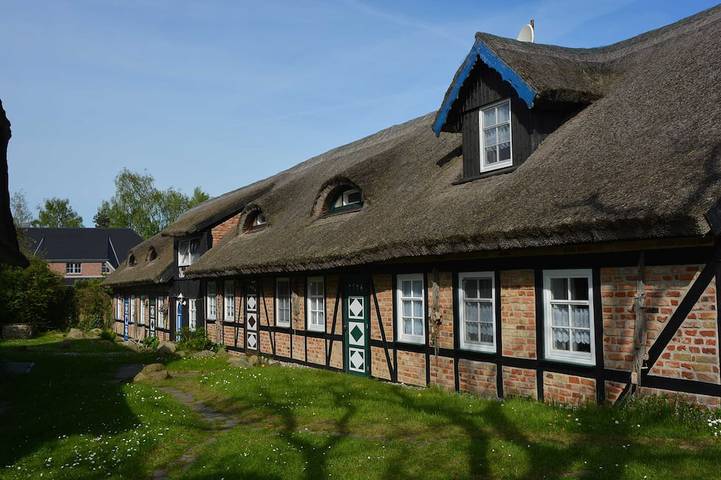 Cottage für 4 Personen, mit Garten und Terrasse in Middelhagen