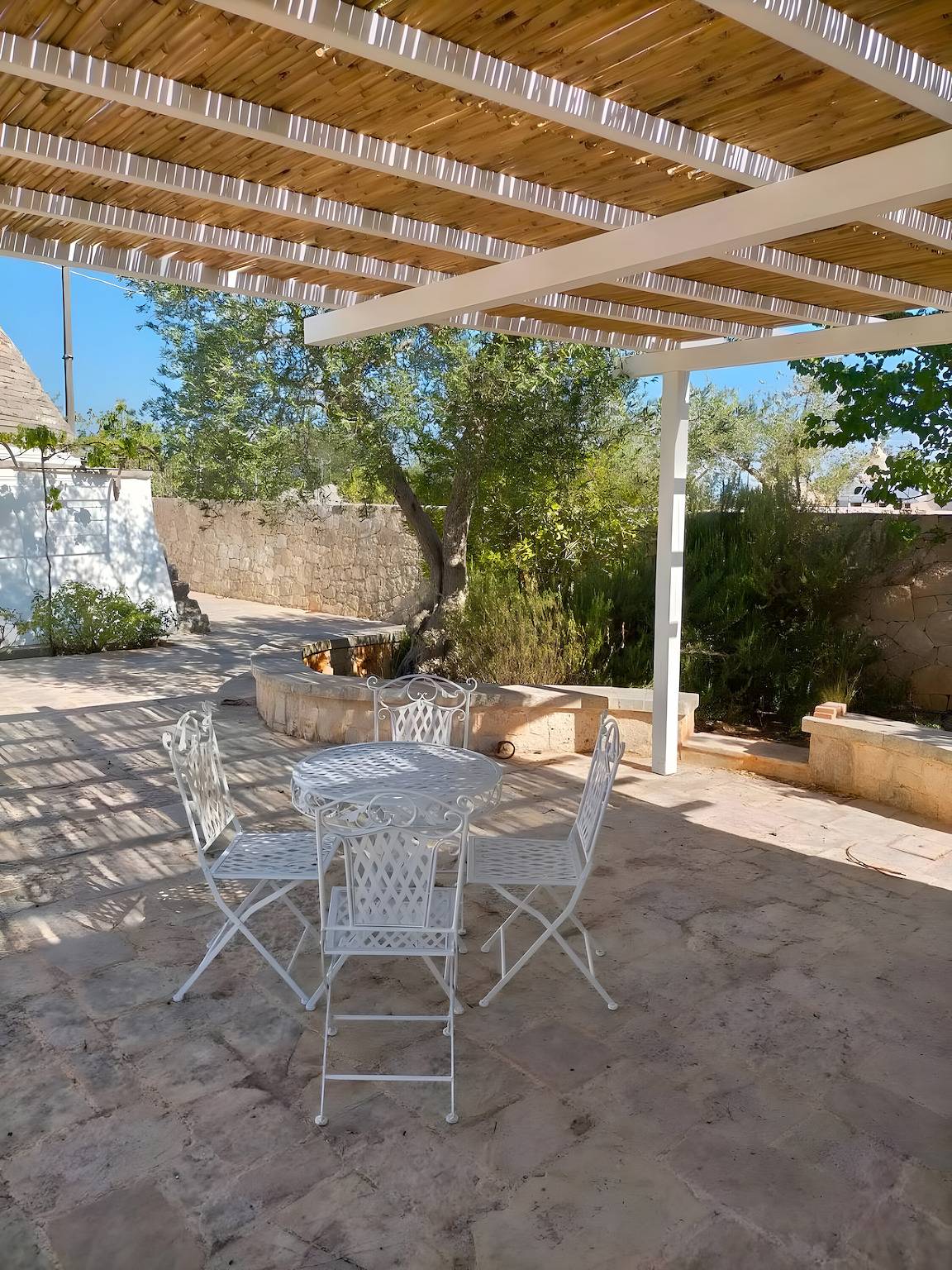 Villa „Trullo Luco“ mit privater Terrasse, Wlan und Klimaanlage in Martina Franca, Tarent Provinz