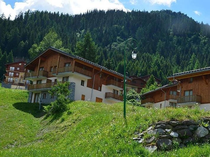 Studio entier, Résidence les Chalets de La Ramoure - Vacancéole - Studio 4 personnes - Studio 4 personnes avec coin nuit in Valfréjus, Modane
