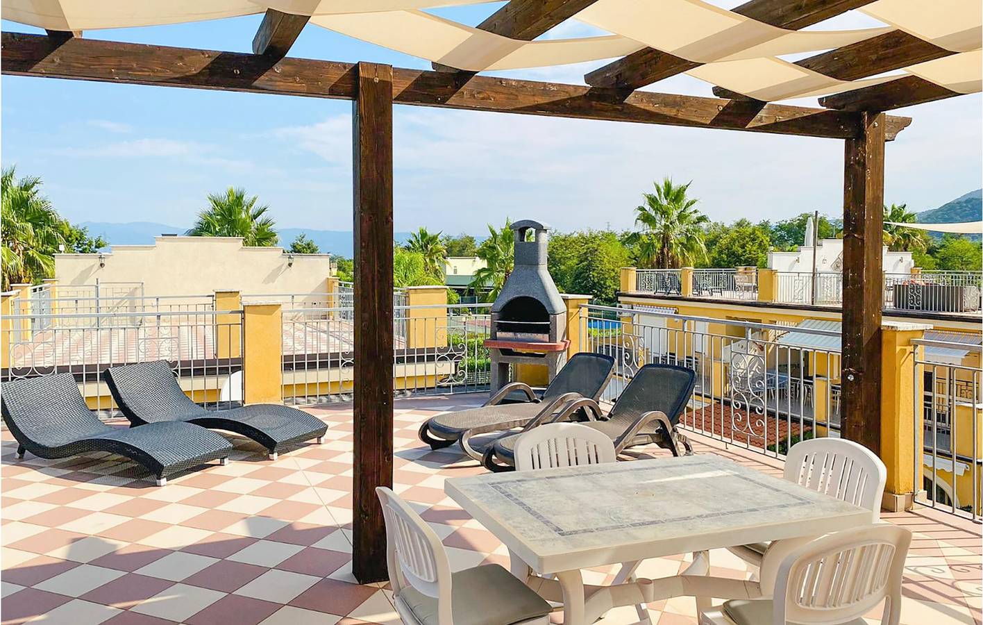 Ganze Ferienwohnung, Strandnahe Unterkunft: 85qm mit Pool und Wifi in Pizzo, Vibo Valentia Provinz