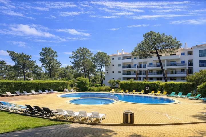 Appartement de vacances pour 10 personnes, avec balcon et piscine