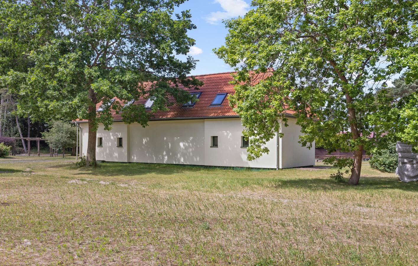 Ganze Ferienwohnung, Appartement am Strand mit WiFi und Parkplatz in Juliusruh, Rügen