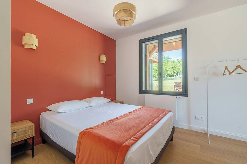 Maison Spacieuse au Calme Idéal Pour des Moments Entre Amis ou en Famille ! in Saint-Benoît-sur-Seine, Aube