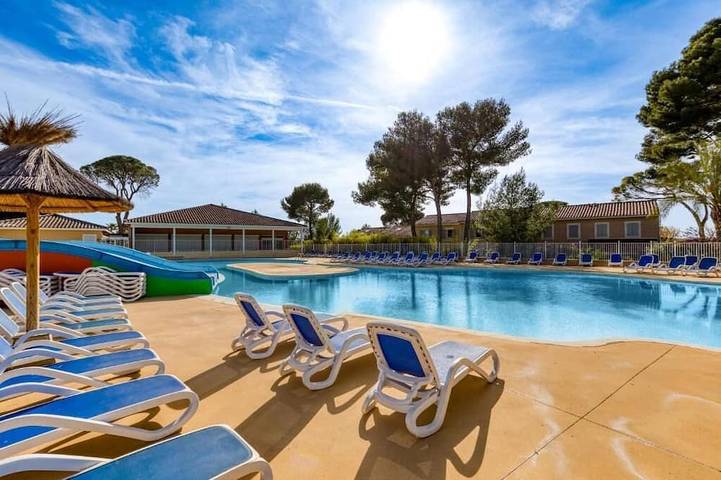 Maison de vacances pour 6 personnes, avec Terrasse ainsi que Jardin et Piscine