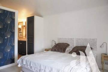Château pour 10 Personnes dans Cavaillon, Parc naturel régional du Luberon, Photo 4