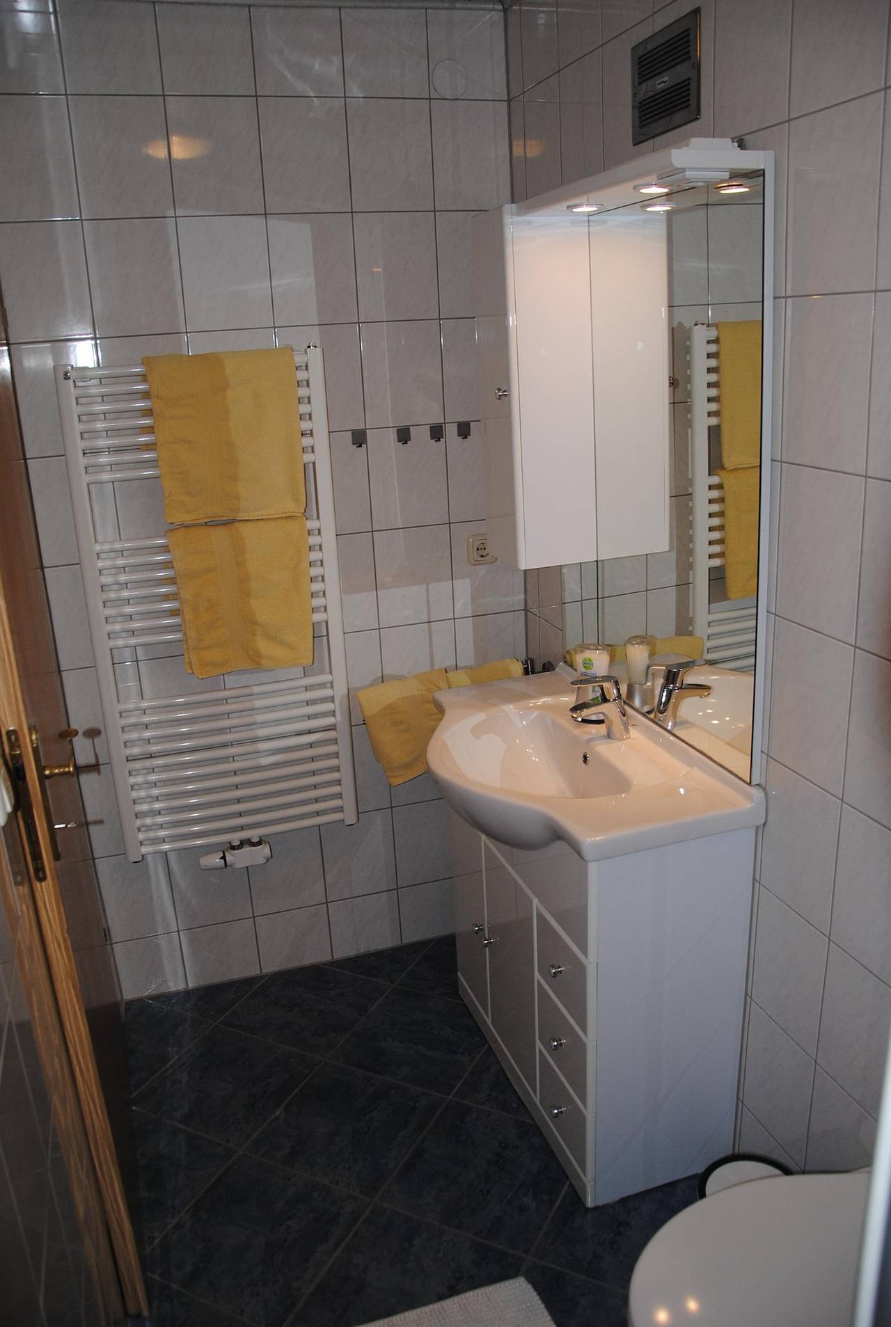 Ganze Ferienwohnung, Appartement/Fewo klein in Fulpmes, Innsbruck Land