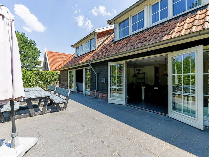 Ferienhaus für 14 Personen, mit Terrasse und Balkon/Terrasse sowie Sauna in Hoge Hexel