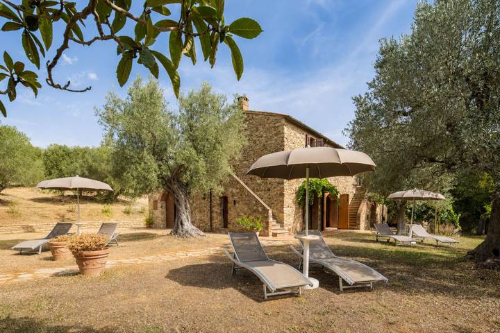 Villa per 4 persone, con Giardino a Campiglia Marittima