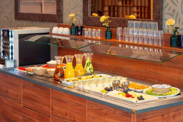 Hotel für 2 Personen, mit Pool und Ausblick sowie Garten und Sauna in Hamburg-Nord - 4