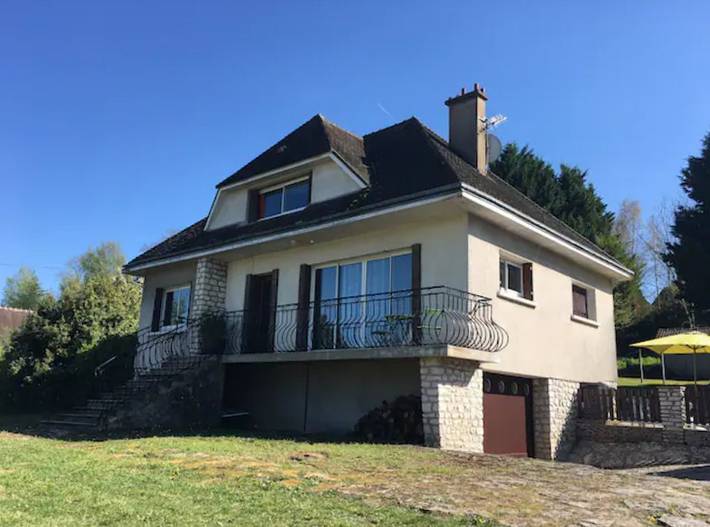 Gîte pour 14 personnes, avec balcon et jardin