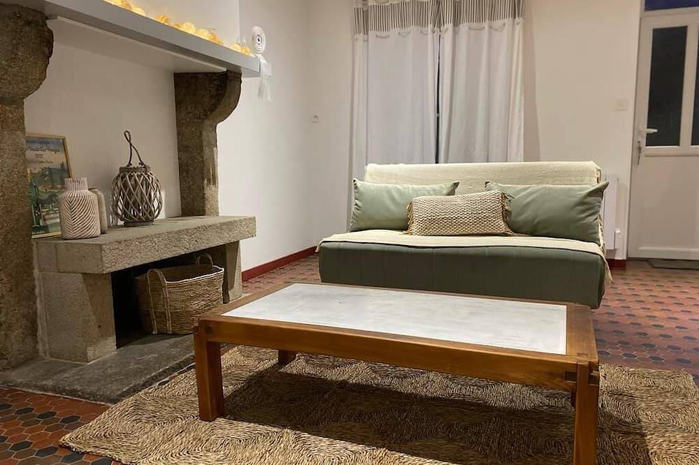 La Petite Maison de Coline in Réville, Cherbourg region