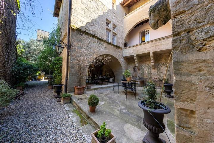 Location de vacances pour 14 personnes, avec vue et terrasse, animaux acceptés à Montaren-et-Saint-Médiers - 4