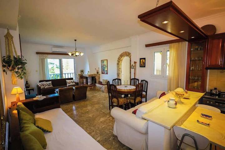 Ferienhaus für 5 Personen, mit Balkon und Garten
