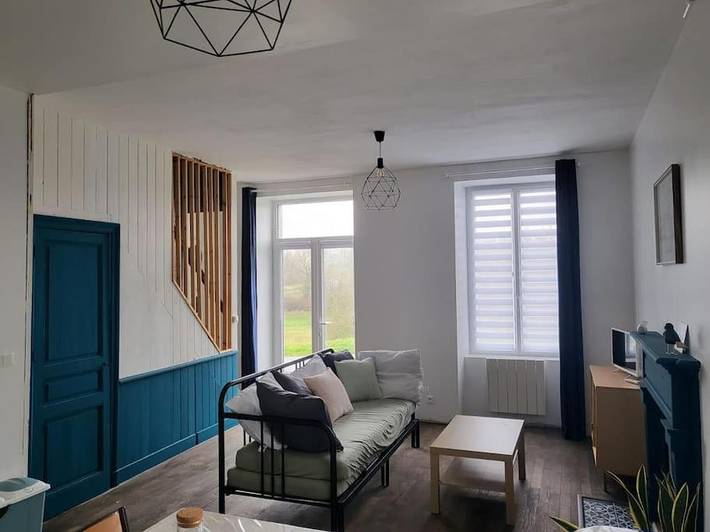 Location de vacances pour 4 personnes, avec terrasse ainsi que vue et jardin à Cerisy-Belle-Étoile