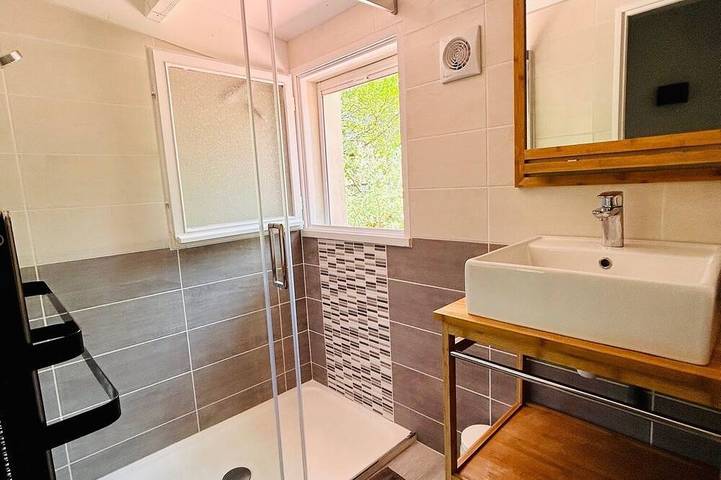 Gîte pour 6 personnes, avec piscine et terrasse à Lacanau - 4