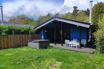 Bungalow für 3 Personen, mit Whirlpool und Terrasse sowie Garten und Sauna in Kellenhusen