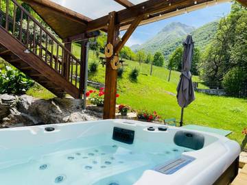 Gîte pour 2 personnes, avec jardin et jacuzzi à Arthez-d'Asson