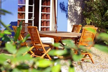 Gîte pour 6 personnes, avec jardin ainsi que piscine et terrasse, animaux acceptés à Aragon