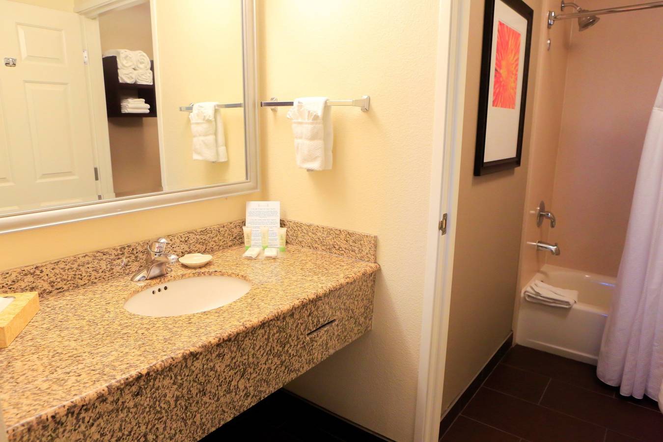 Estudio entero, Staybridge Silicon Valley - Milpitas in Milpitas, Silicon Valley