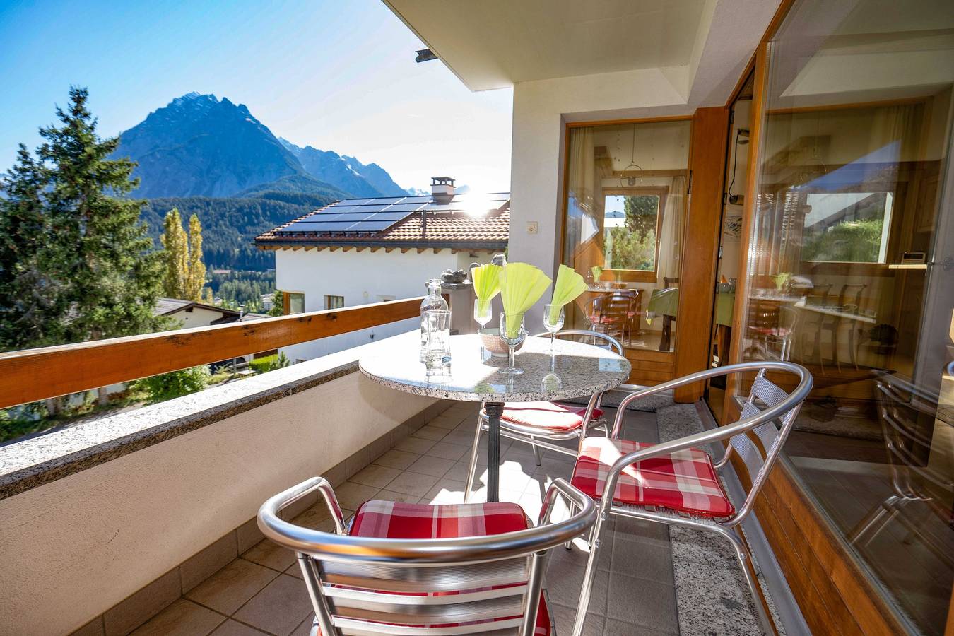 Ganze Ferienwohnung, Ferienwohnung Enz - 6 Personen / 4.5 Zimmer / 3 Schlafräume in Scuol, Unterengadin