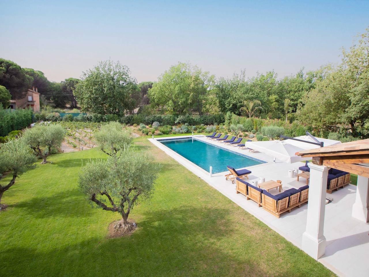 Magnificent villa overlooking the bay of Canebiers in Saint-Tropez, Draguignan region