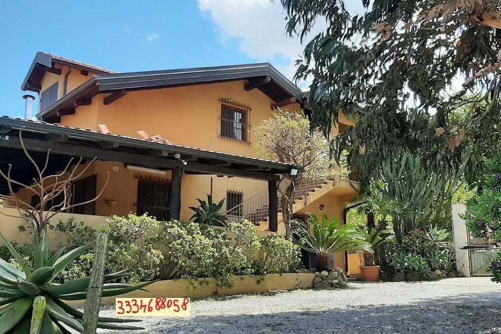 Zambrone 6 Km From Tropea Elegant Sea View With Air Conditioning, Garden, P in Parghelia, Vibo Valentia Provinz