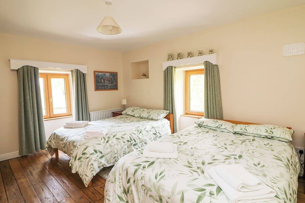 Coffey’S, family friendly in Ballymacarbry, County Waterford in County Waterford