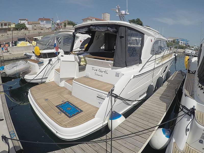 Boat for 2 people in Vancouver, British Columbia