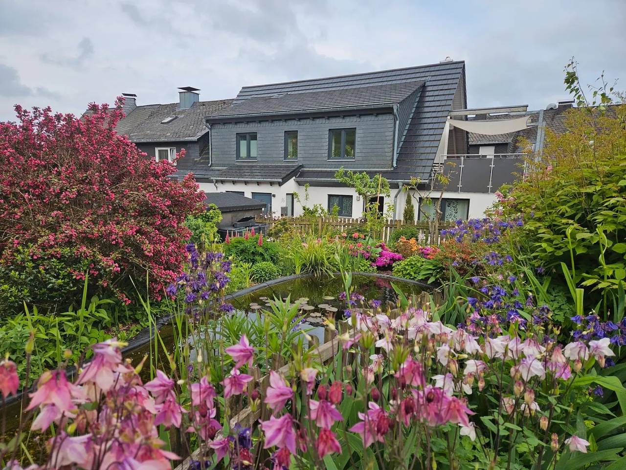Geheel appartement, Vakantiewoning 'Haus Luise' met bergzicht, gemeenschappelijk terras en wifi in Olsberg, Hochsauerlandkreis