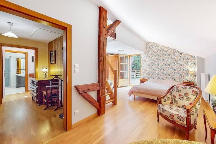 Location de vacances pour 12 personnes, avec terrasse et jardin à Taintrux - 3