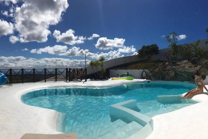 Chalet para 8 personas, con piscina además de jardín y jacuzzi, Familias con niños en Lanzarote - 3