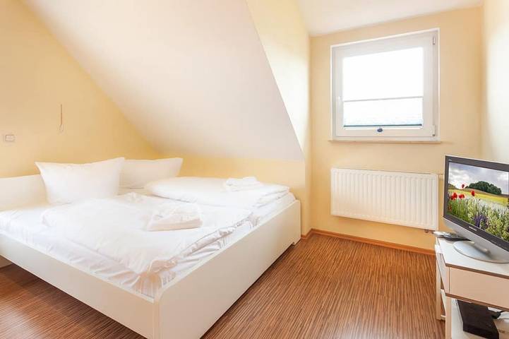 Ferienhaus für 9 Personen, mit Garten und Balkon in Sassnitz - 4