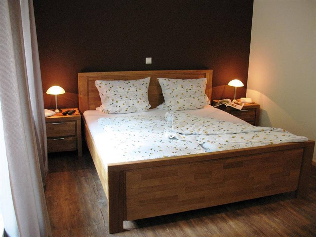Gästehaus Erlenwein - Doppelzimmer 1 in Leinsweiler, Trifelsland