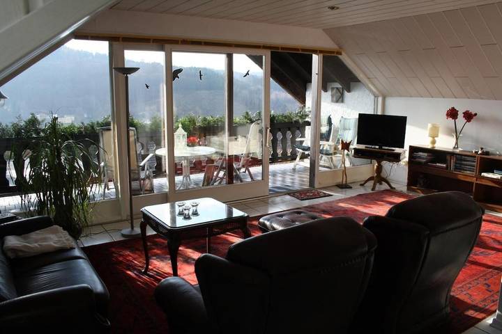 Ferienwohnung für 4 Personen, mit Balkon und Terrasse sowie Garten und Ausblick in Gönnersdorf