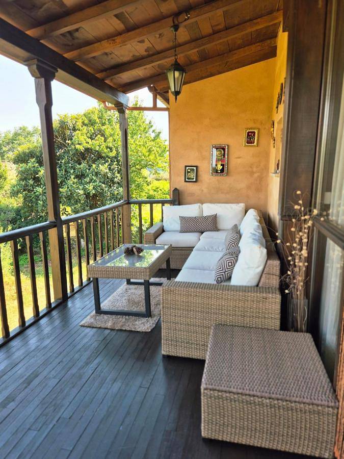 Casa rural para 7 personas, con Balcón además de Terraza y Vistas en Pantón