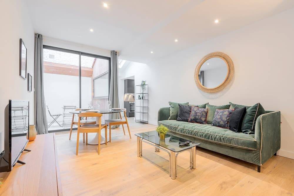 Ganze Wohnung, Fully equipped duplex with exterior and parking ! in Wazemmes (Lille), Lille