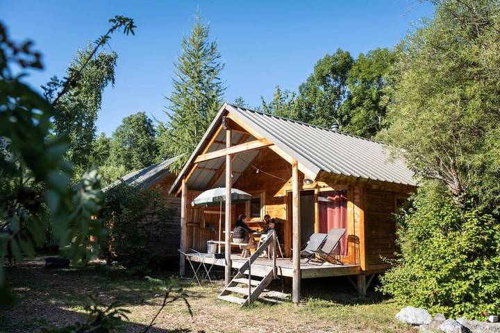 Location de vacances pour 5 personnes, avec piscine et terrasse, animaux acceptés à Vallouise